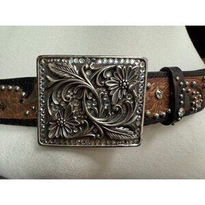 NACONA Brown Leather Belt N3464697 40-46 Inch Statement Rhinestones Hand Painted
